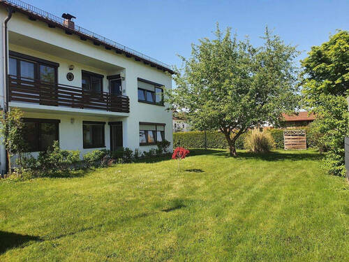 Wohnhaus mit Garten - 6 Zimmer Mehrfamilienhaus, Wohnhaus zum Kaufen in Emmerting