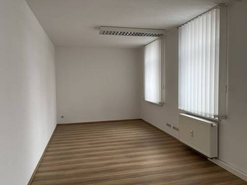 Bürofläche - Hier lassen sich Ideen umsetzen - Ihre neue Büroeinheit mit Lager und Pantryküche