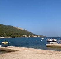 Drei attraktive Baugrundstücke mit vielfältigen Bebauungsmöglichkeiten in Grebastica - Sibenik