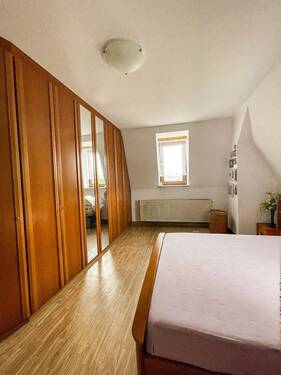 Schlafzimmer.jpeg - 