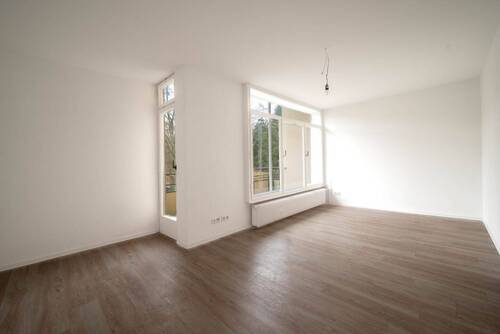 Wohnzimmer - 2 Zimmer Etagenwohnung zum Kaufen in Berlin