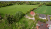 Drohenansicht - Besonderes Baugrundstück in ruhiger Feldrandlage nahe der Ostsee - 24217 Wisch