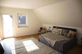  Schlafzimmer mit Balkon - 