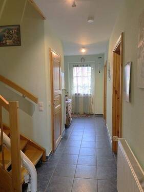 Flur - 4 Zimmer Mehrfamilienhaus, Wohnhaus zum Kaufen in Kropp