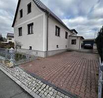 Freistehendes Einfamilienhaus mit pflegeleichtem Grundstück im Grünen zu verkaufen - Stauchitz Staucha