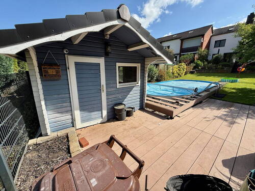 Pool & Gartenhaus - 