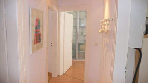 Büro links Blick zum Archivraum - Schönes 3-Zi.-Büro in Nbg.-SüdstadtKopernikusstraße