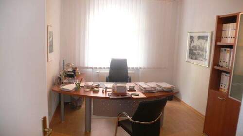 Büro EG links - 