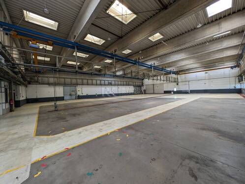 Produktionshalle - Halle zur Miete in Giesen