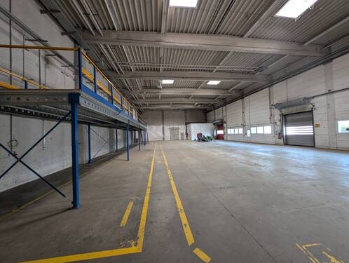 Lager ca. 735m2 - Halle in Giesen