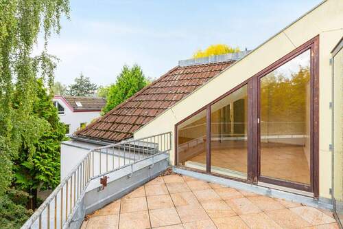 große Terrasse - 2 Zimmer Etagenwohnung in Berlin