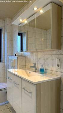 Badmöbel mit Waschbecken - 