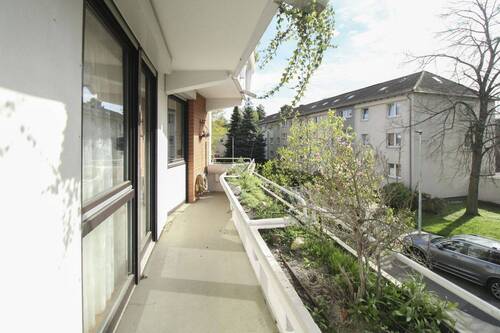 Balkon - 3 Zimmer Etagenwohnung in Düsseldorf