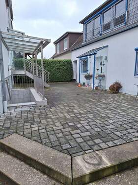 Beide Hauseingänge - Mehrfamilienhaus, Wohnhaus in Braunschweig zum Kaufen