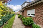 Weg zum Hauseingang - 3 Zimmer Etagenwohnung in Halle (Westf.)