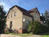 Ansicht Haupthaus/ Wohnhaus - 8 Zimmer Mehrfamilienhaus, Wohnhaus zum Kaufen in Klietz