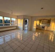 Gepflegte, helle 2-Zimmer-Eigentumswohnung in Hanau-Steinheim - mit Südwestbalkon