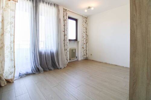 Wohnzimmer(1) - 1 Zimmer Einfamilienhaus zum Kaufen in Frankfurt am Main