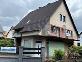 Süd-Westansicht - Großes Einfamilienhaus in guter Lage mit ehemaliger Gewerbeeinheit und schönem Grundstück