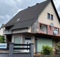 Großes Einfamilienhaus in guter Lage mit ehemaliger Gewerbeeinheit und schönem Grundstück - Landstuhl Atzel