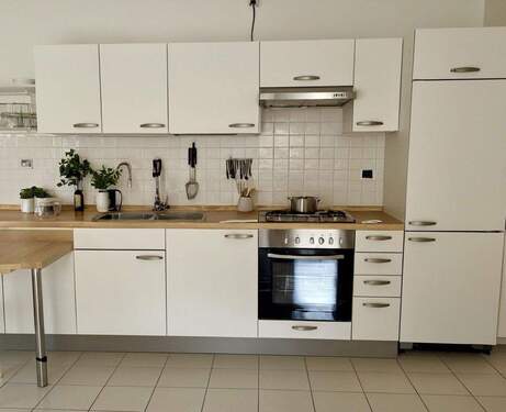 Küche - 1 Zimmer Etagenwohnung zur Miete in Frankfurt am Main