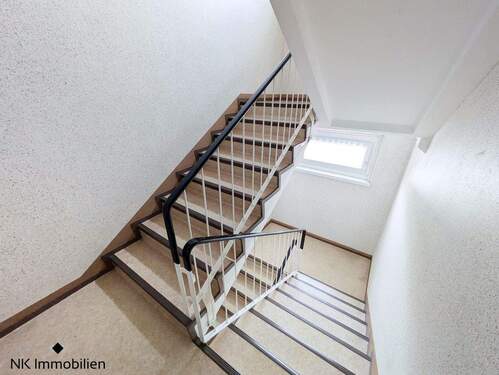 Treppenhaus - 3 Zimmer Etagenwohnung in Limbach-Oberfrohna