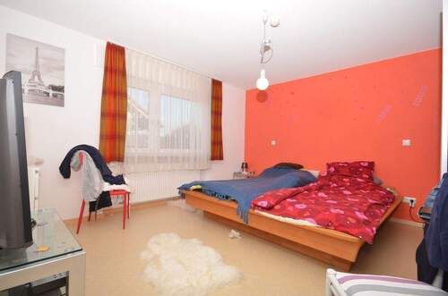 Schlafzimmer 1 von 4 - 