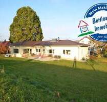 DIETZ: Bungalowimmobilie mit viel Wiesenfläche in einer herrlichen Feldrandlage von Otzberg!