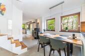Wohn- / Esszimmer - 