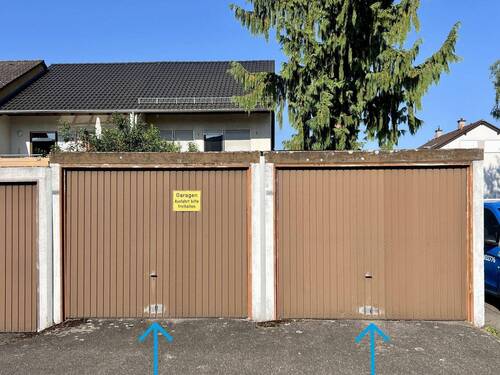 Zwei Garagen - 