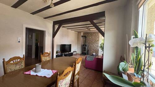 Ess- und Wohnzimmer - 9 Zimmer Einfamilienhaus zum Kaufen in Reichelsheim