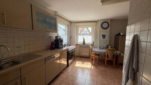 Küche - 9 Zimmer Einfamilienhaus in Reichelsheim