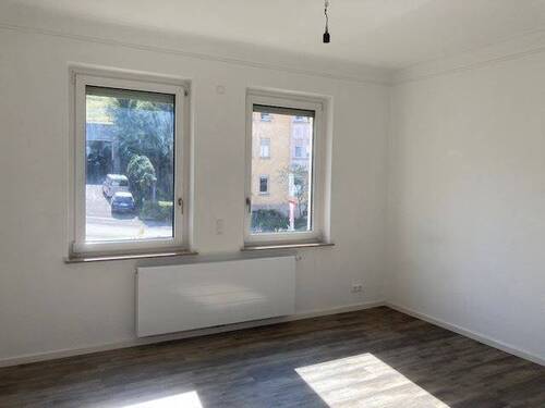 Zimmer 1 - 3 Zimmer Etagenwohnung zur Miete in Stuttgart