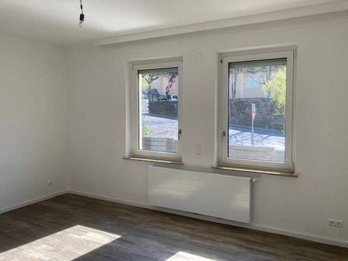Zimmer 2 - 3 Zimmer Etagenwohnung in Stuttgart