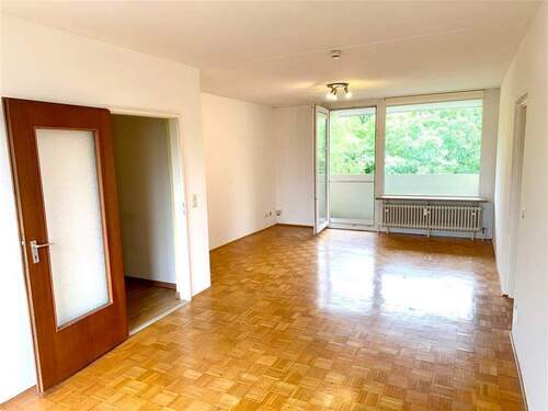Wohnzimmer - 2 Zimmer Etagenwohnung in Nürnberg
