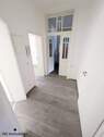 Flur (EG-Wohnung) - 