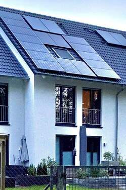 Bild 3 - 8 Zimmer Reihenmittelhaus in Frankfurt am Main