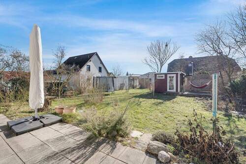 Blick von der Terrasse - 4 Zimmer Einfamilienhaus zum Kaufen in Borsdorf