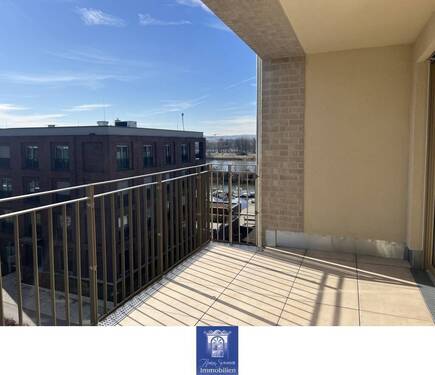 Balkon - Etagenwohnung mit 84,80 m&sup2; in Dresden zur Miete