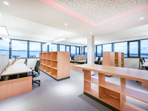 Arbeitsplätze - 5 Zimmer Büro zur Miete in Karlsruhe / Knielingen