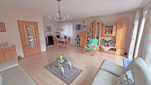 Wohnzimmer - Doppelhaushälfte mit 132,00 m&sup2; in Kamp-Lintfort zum Kaufen