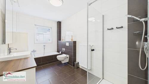 Badezimmer / Vollbad - 