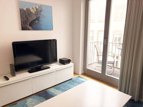 Apartment 159-09.jpg - 