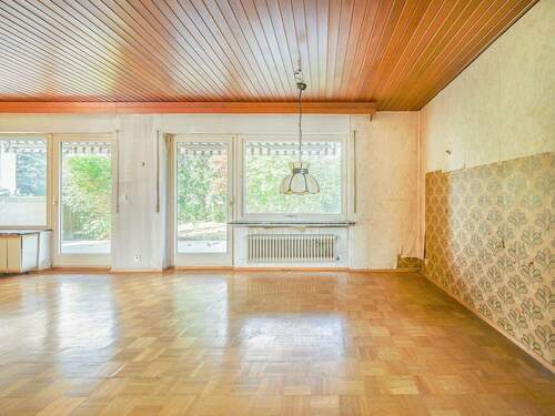 Wohnzimmer Essbereich EG - Mehrfamilienhaus, Wohnhaus mit 197,00 m&sup2; in Waldbronn / Reichenbach zum Kaufen