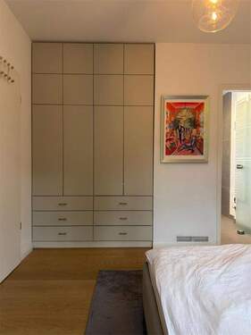 Einbauschrank Schlafzimmer - 2 Zimmer Etagenwohnung in Berlin