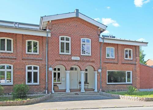 Eingangsbereich - 1 Zimmer Mehrfamilienhaus, Wohnhaus zum Kaufen in Damsdorf