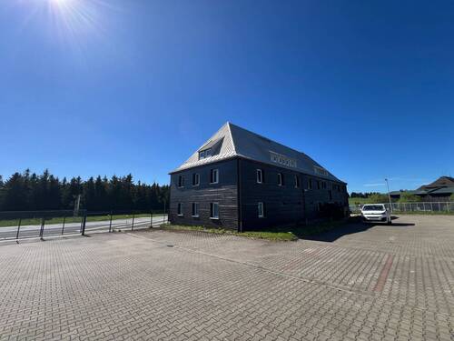 Außenansicht - 2 Zimmer Mehrfamilienhaus, Wohnhaus in Oberwiesenthal