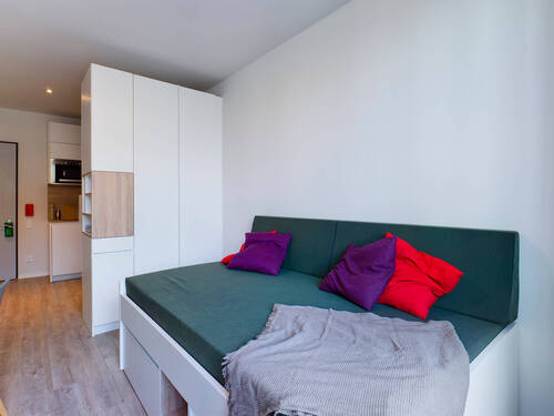 Wohnraum - 2 Zimmer Etagenwohnung zur Miete in Potsdam