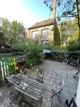 Garten.JPG - Attraktive City-Oase in Leipzig-Lindenau – Dachgeschosswohnung mit 35 m² Ausbaureserve