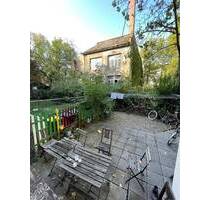 Dachgeschosswohnung mit 35 m² Ausbaureserve - Leipzig Altlindenau